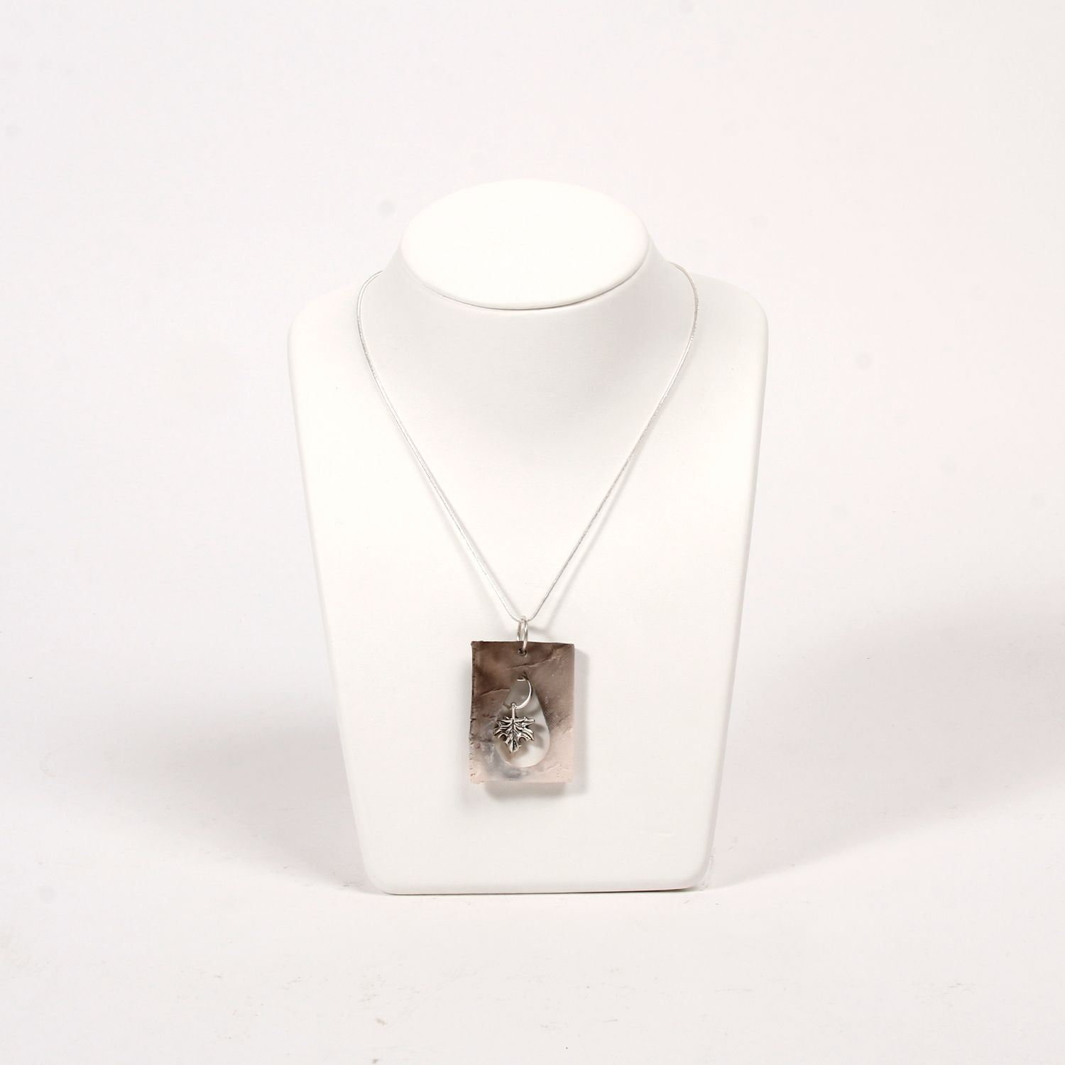 Susan Card: Pendant Necklace 4 Product Image 1 of 1