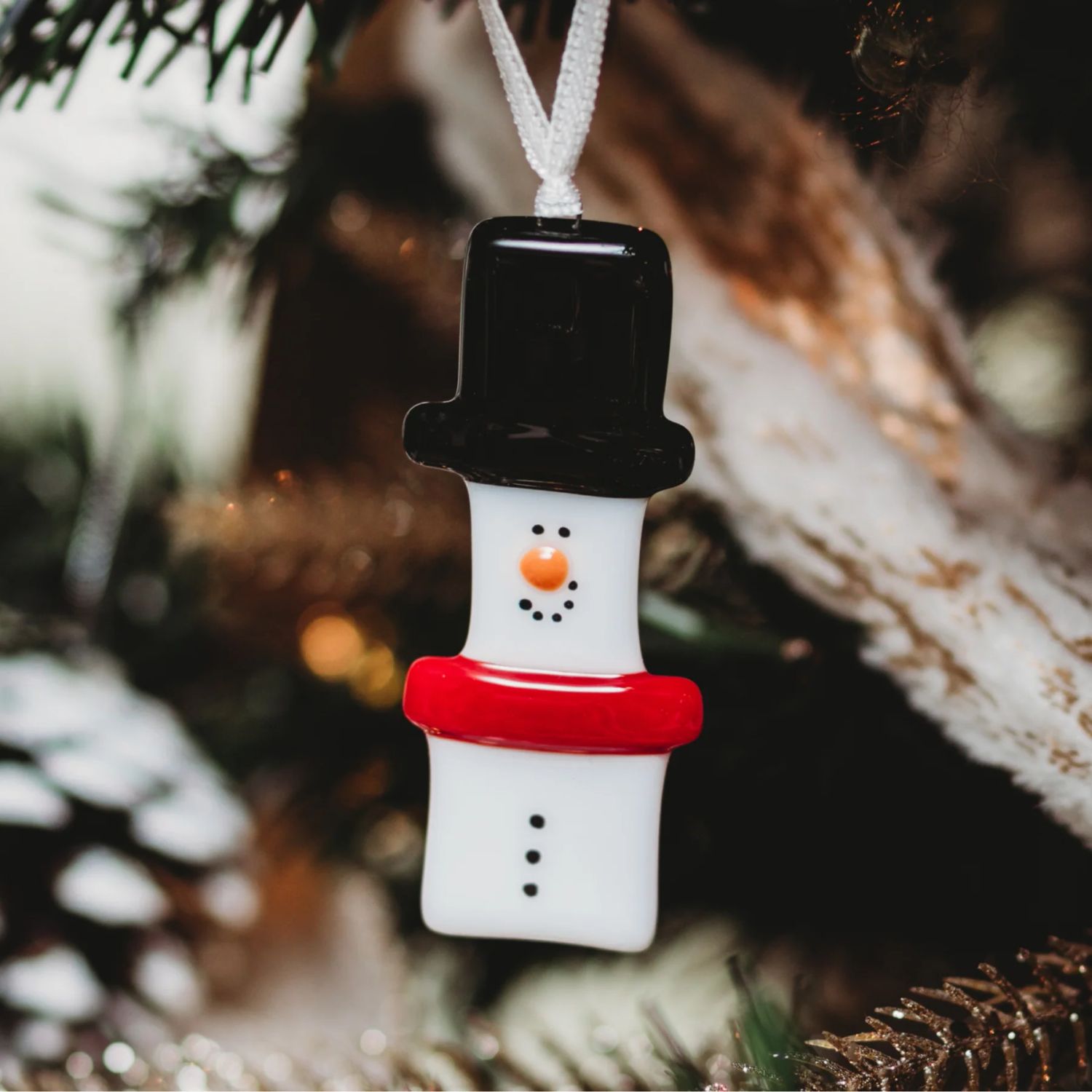 Station Pôle Nord: Snowman Ornament – Red Product Image 1 of 1