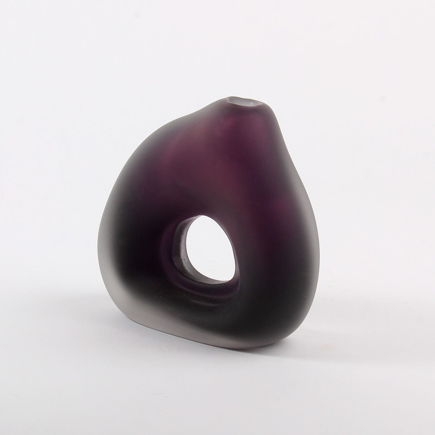 Nadira Narine: Droplet Vase – Aubergine Product Image 3 of 3