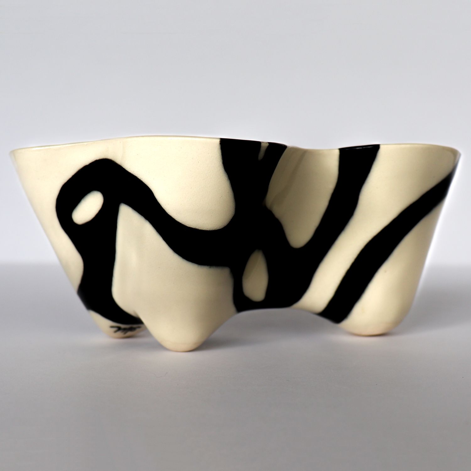 Alana Marcoccia: Interconnected Sculptural Bowl Product Image 12 of 13