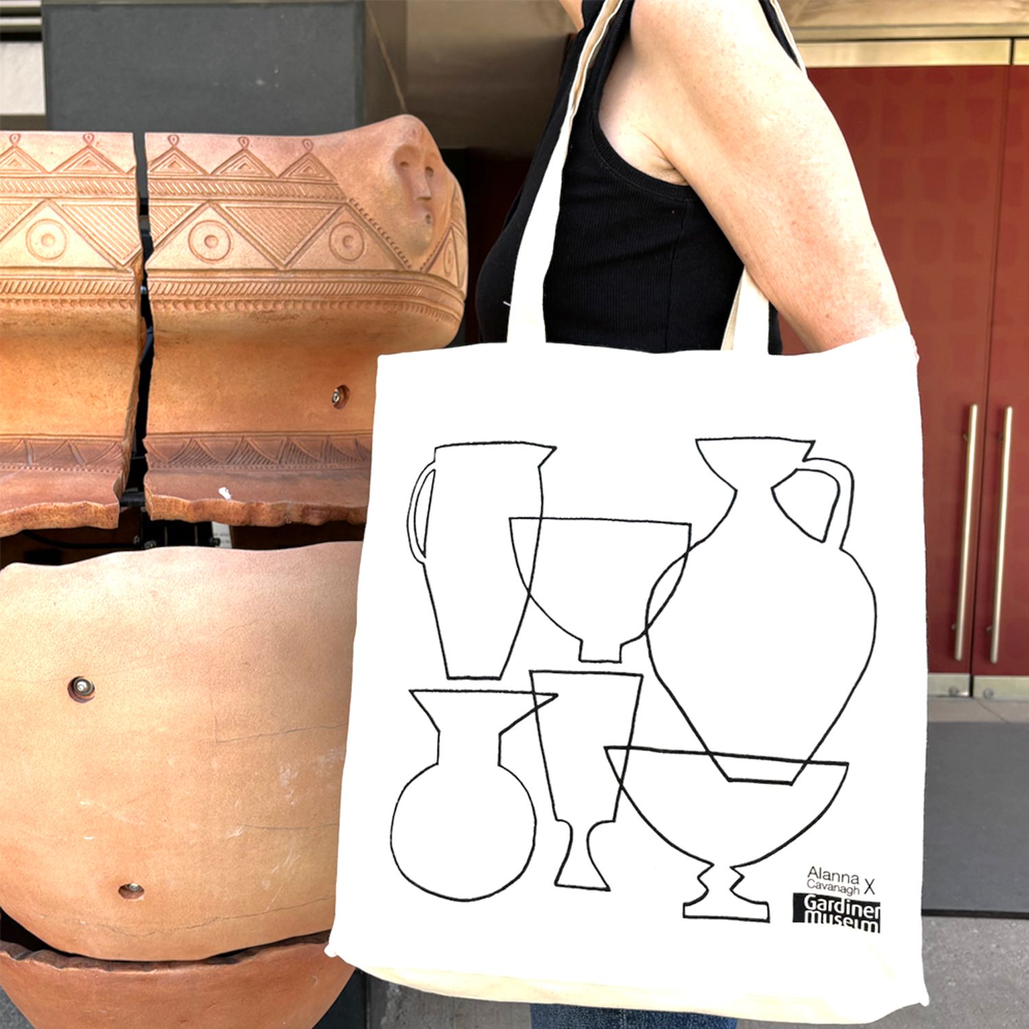 Gardiner Museum Tote x Alanna Cavanagh Product Image 2 of 2