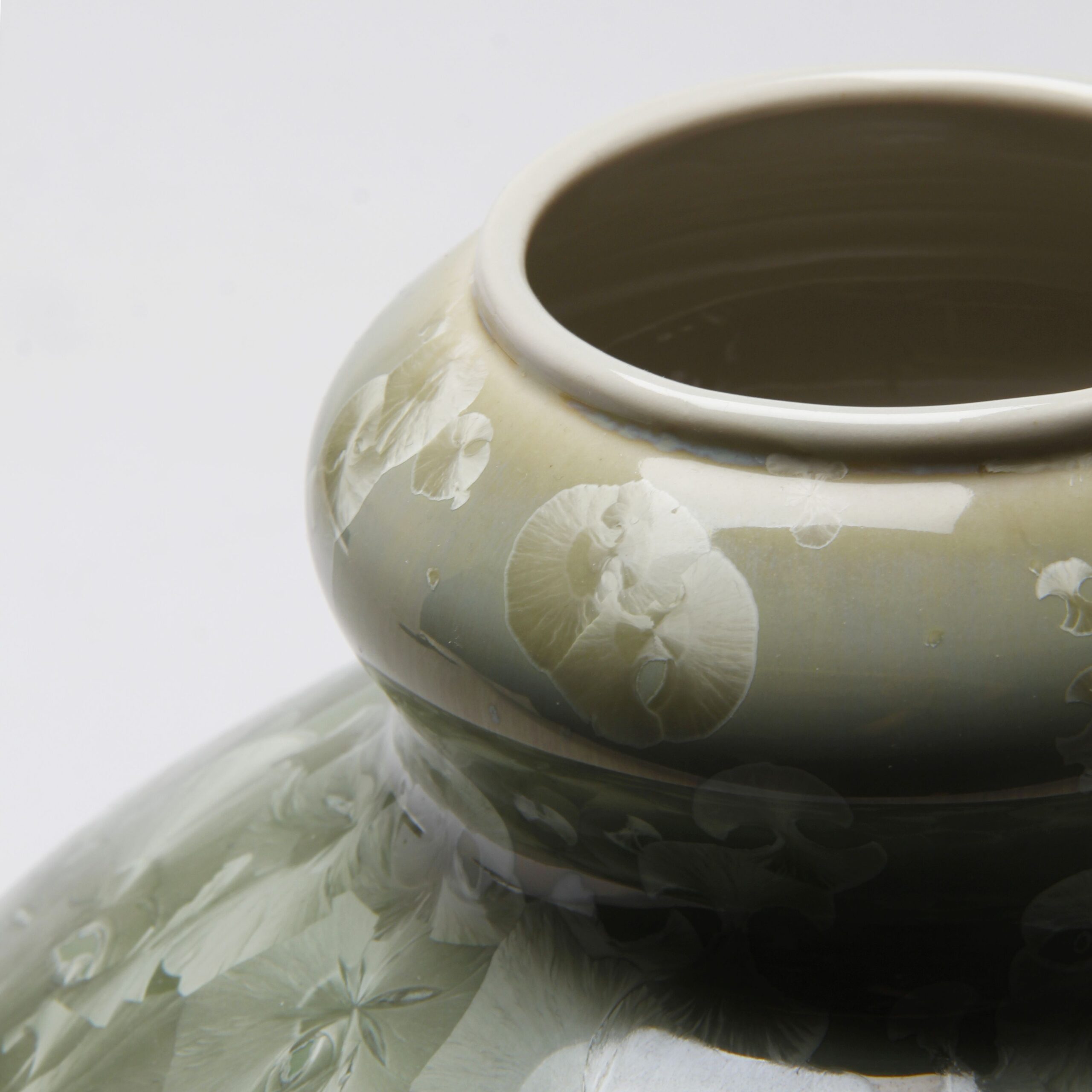 Yumiko Katsuya: Vase – Green & Gold Product Image 3 of 4