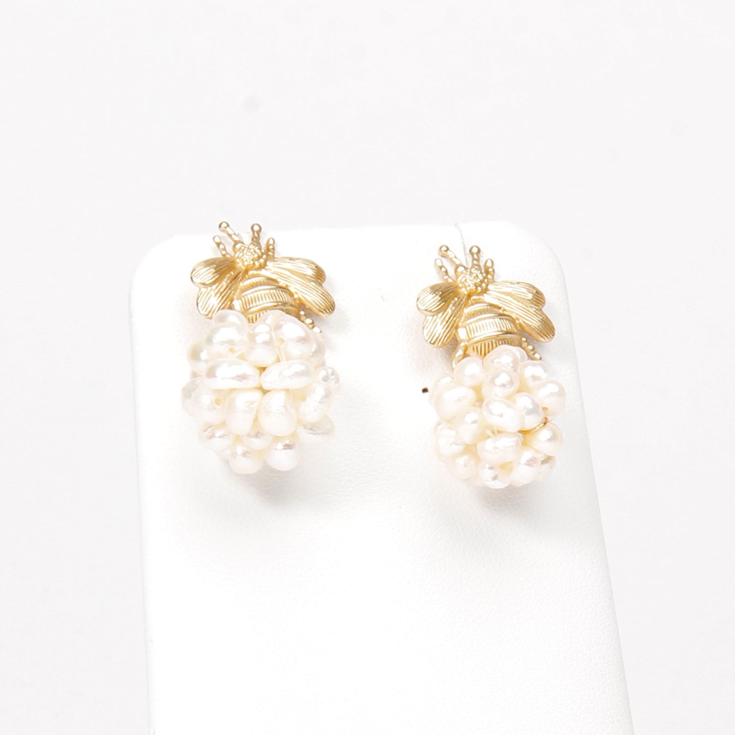 Valentine Rouge Jewellery: Dancing Hinet Bees Earring Product Image 1 of 1