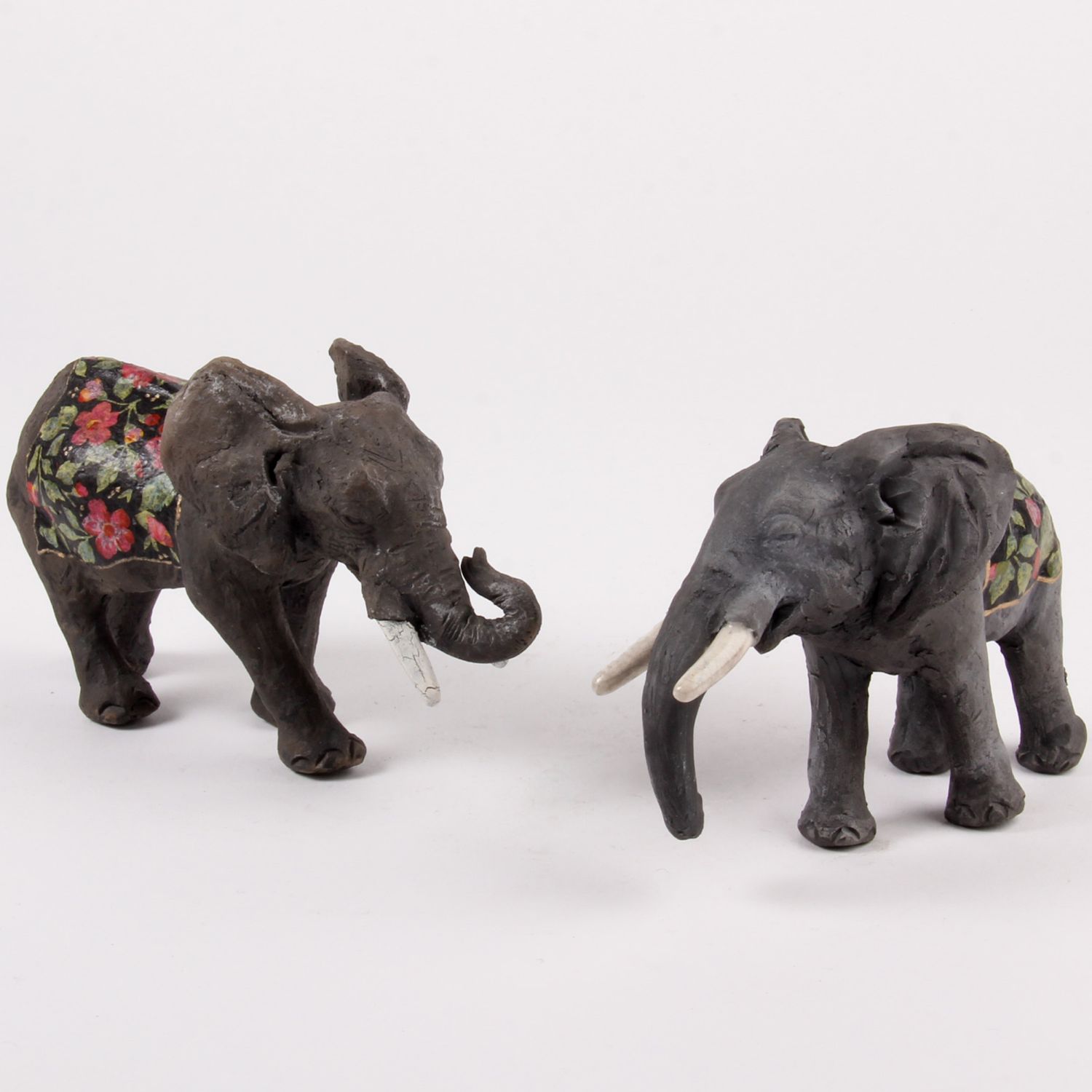 Zsuzsa Monostory: Mini Elephant with Blanket Product Image 2 of 3